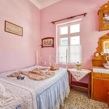 Vakantiehuis Waterfront House Pedi *