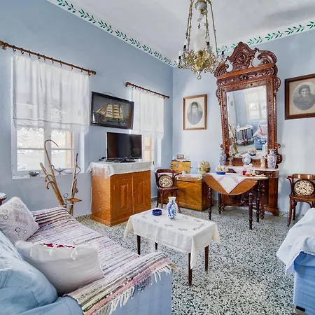 Vakantiehuis Waterfront House Pedi