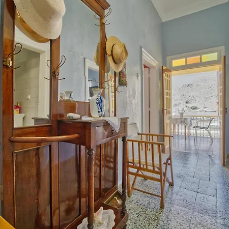 Waterfront House Pedi Vakantiehuis