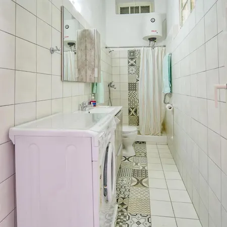 Waterfront House Pedi Holiday home