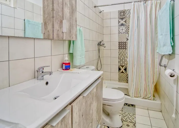 Waterfront House Pedi سيمي